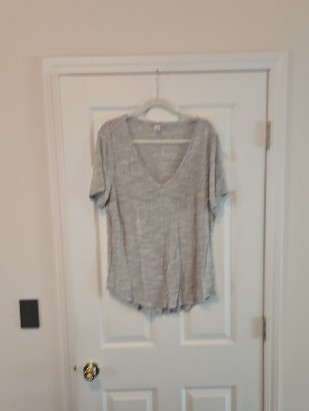Old Navy Heather Gray V-Neck Short Sleeve Tee